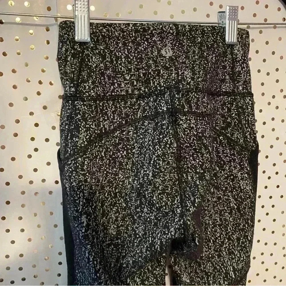 Lululemon Black Capris